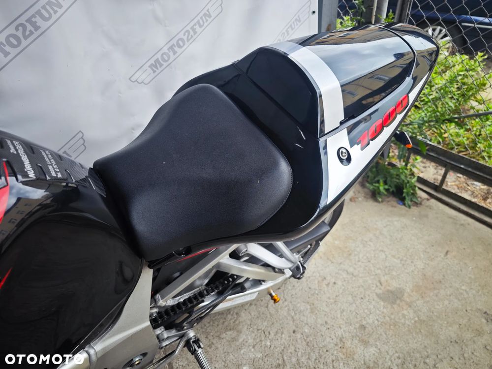 Suzuki GSX-R - 9