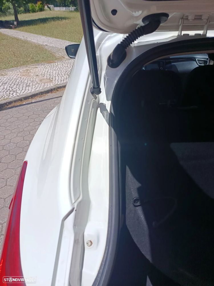 Nissan Qashqai 1.5 dCi N-Connecta - 20
