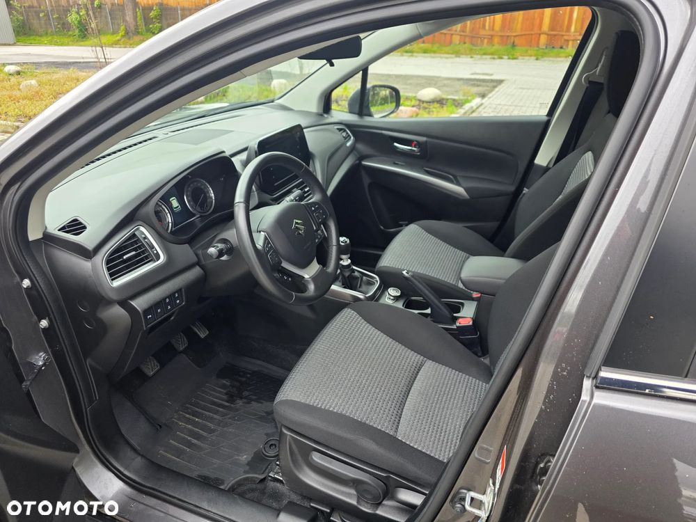 Suzuki S-Cross - 13