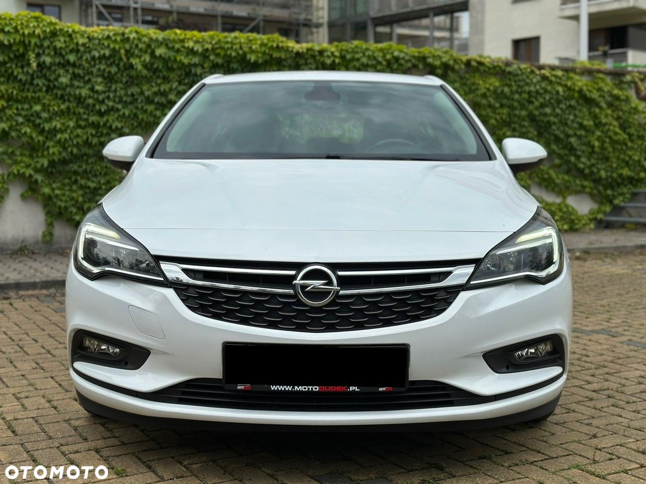 Opel Astra 1.4 Turbo Business - 11