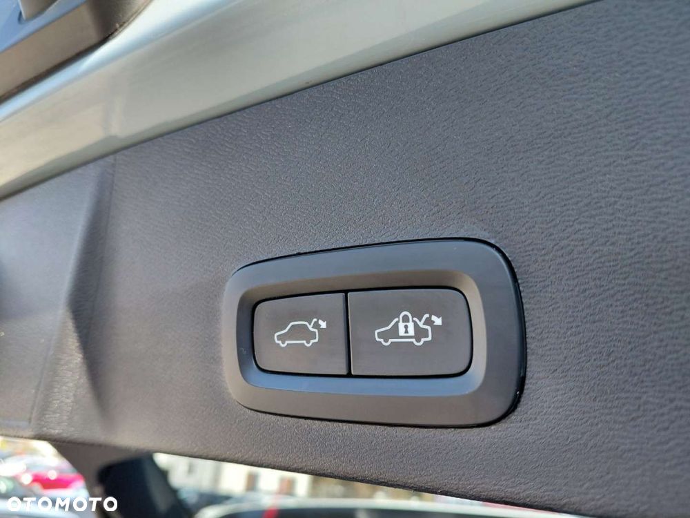 Volvo XC 40 - 26