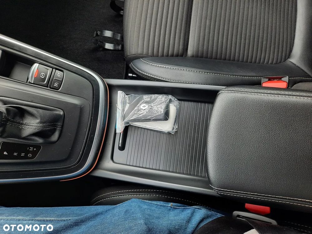 Renault Grand Scenic - 38