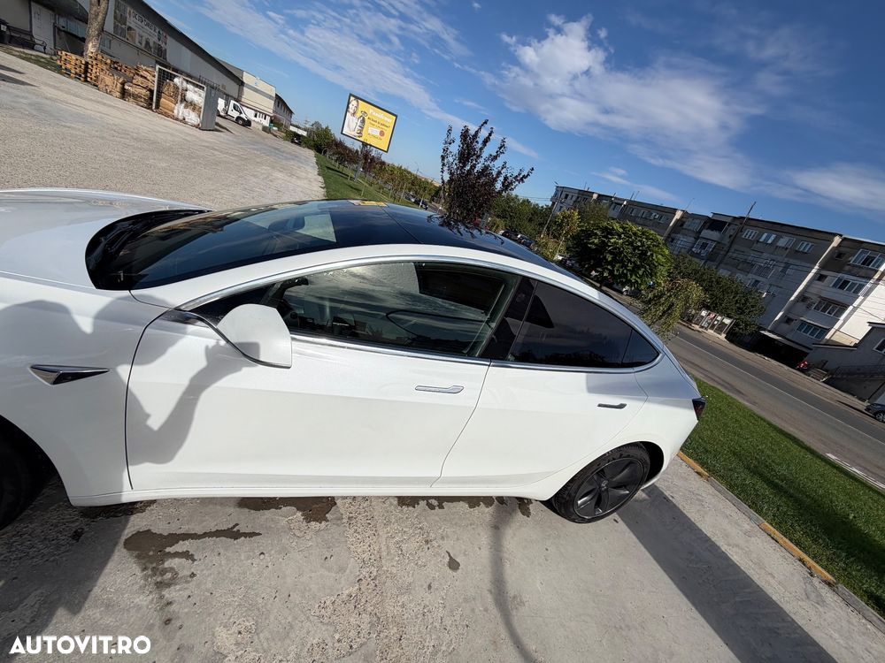 Tesla Model 3 - 15