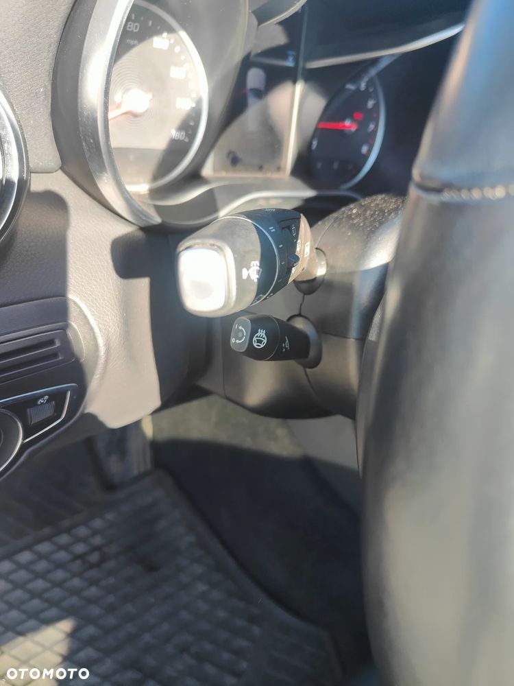 Mercedes-Benz GLC 300 4Matic 9G-TRONIC AMG Line - 12