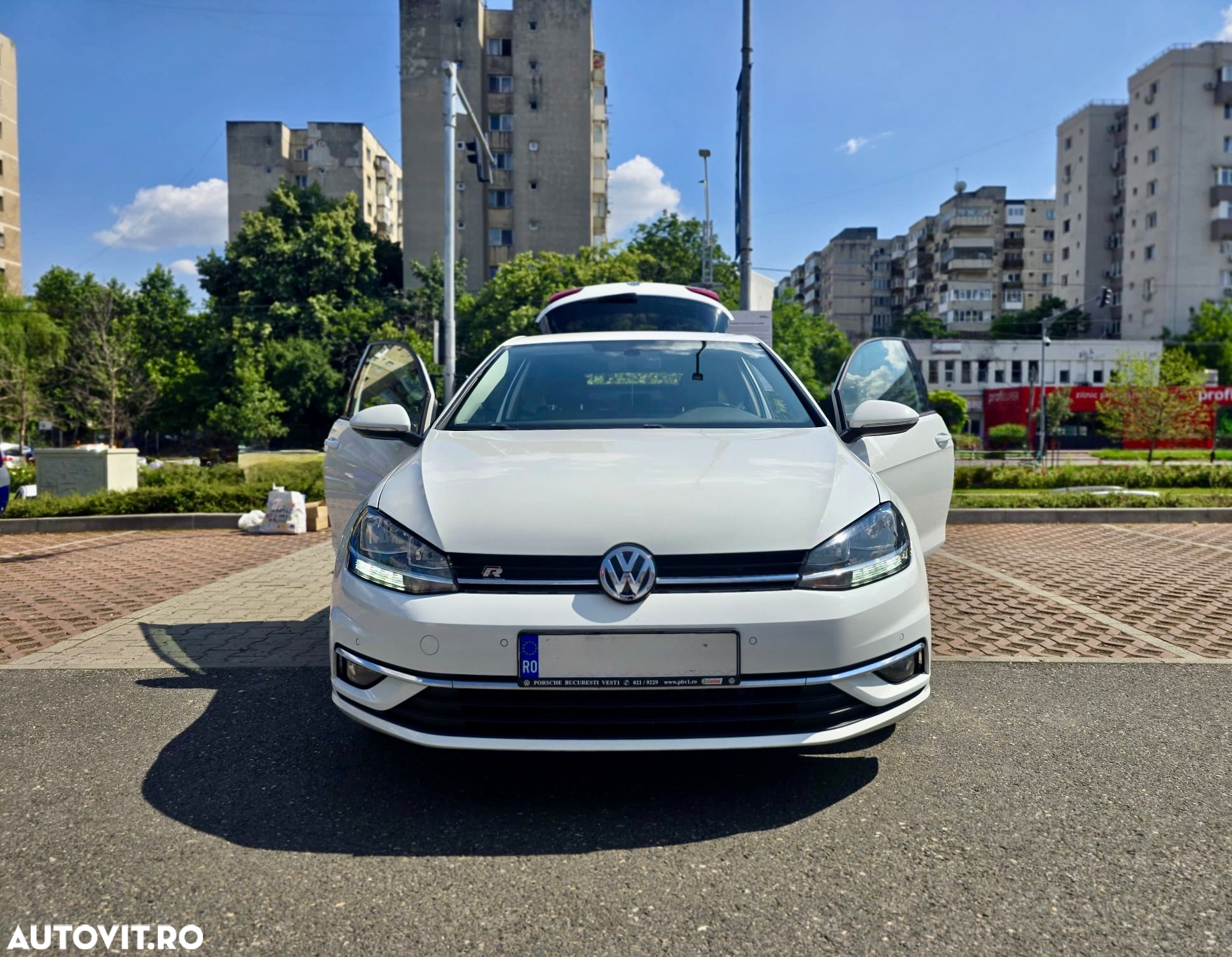 Volkswagen Golf 1.6 TDI DSG Highline - 13