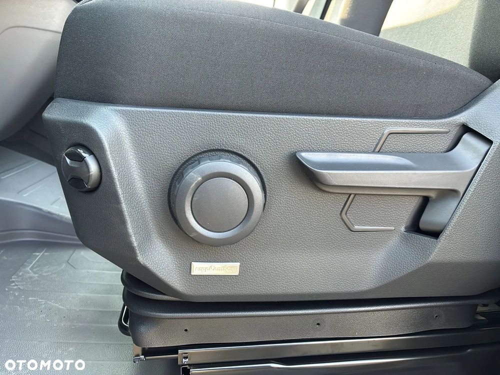 Volkswagen Crafter 35 Furgon L4H3, 2.0BiTDI 177KM, Wysoki dach, r. o. 4490mm - 32