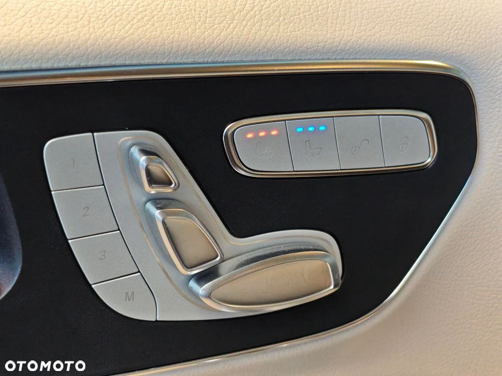 Mercedes-Benz Klasa V 300 d 4-Matic 9G-Tronic Exclusive (ekstra d³) - 11
