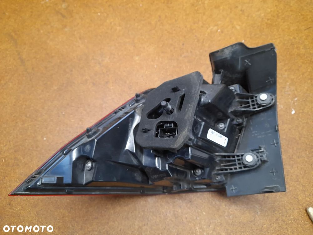 VW TIGUAN  II 2 IQ LIGHT LIFT LED LAMPA PRAWA TYLNA 5NA945208K - 4