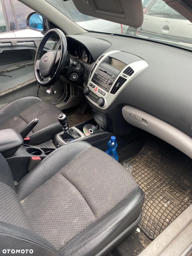 Kia Ceed 2.0 na części - 4