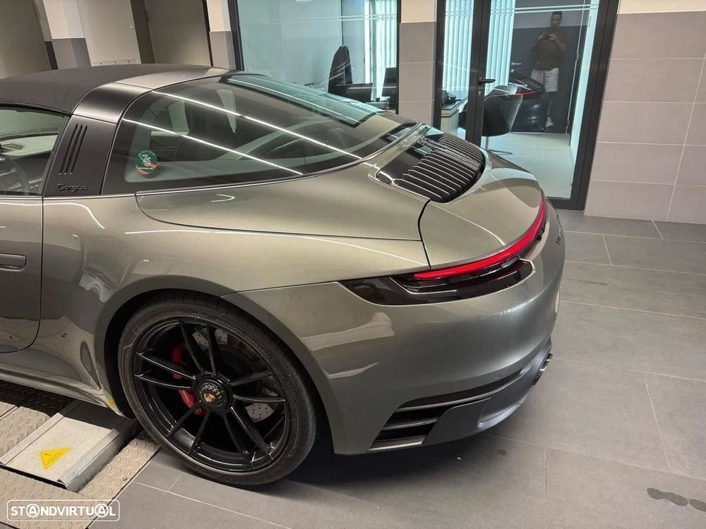 Porsche 911 (992) Targa 4 GTS PDK - 3
