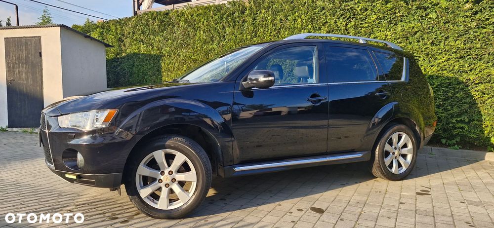 Mitsubishi Outlander 2.0 DID Intense + - 11