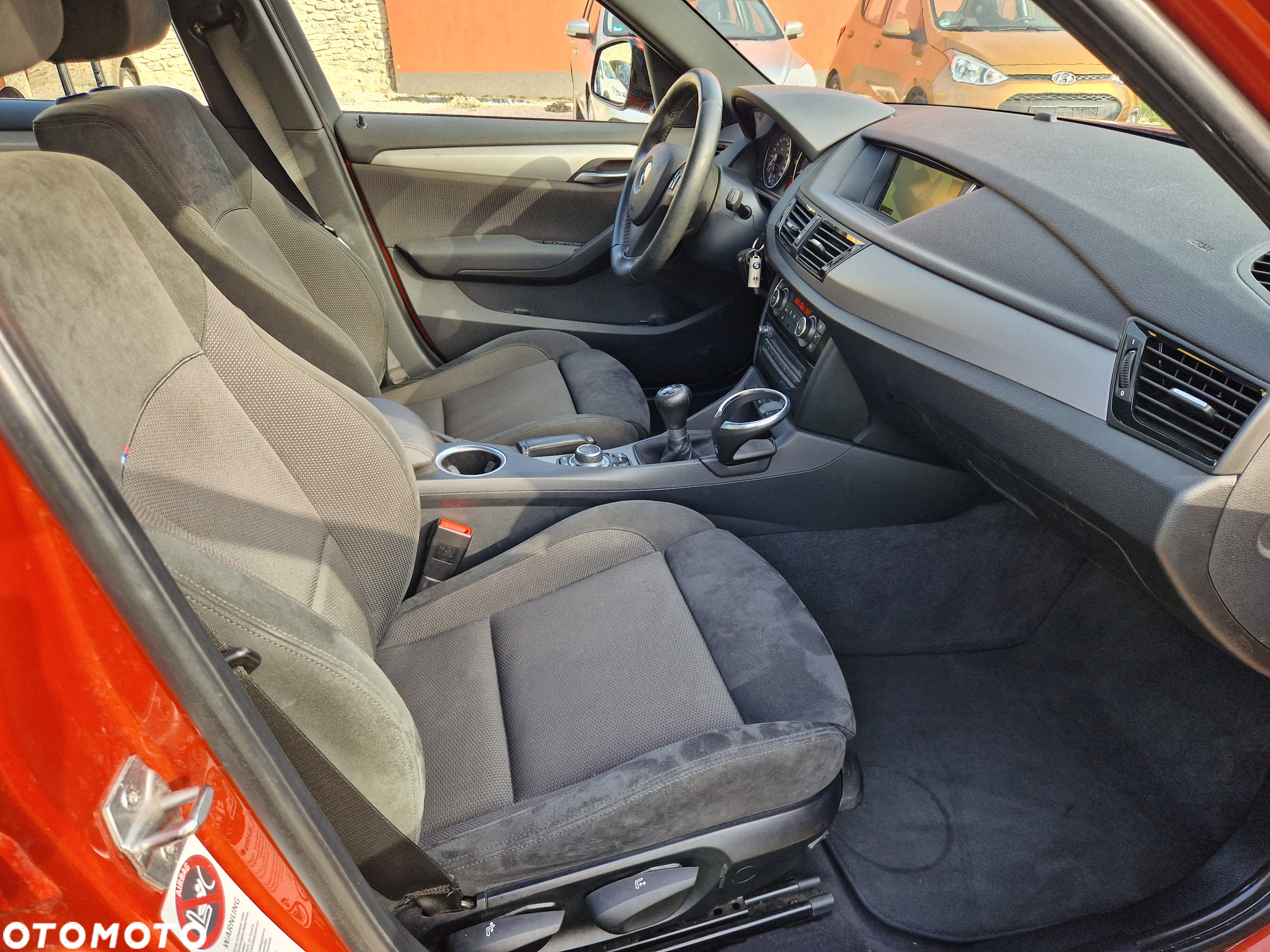 BMW X1 xDrive28i - 29