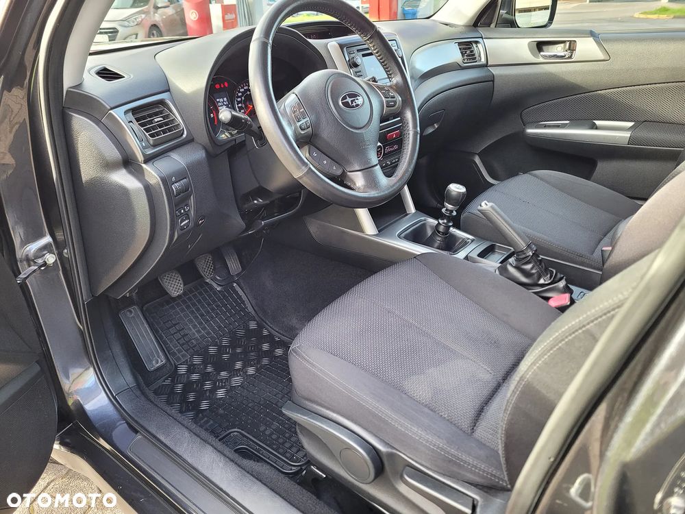 Subaru Forester 2.0D XE 000 Euro5 - 16