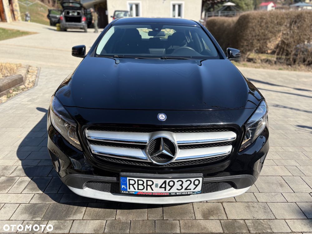 Mercedes-Benz GLA - 3