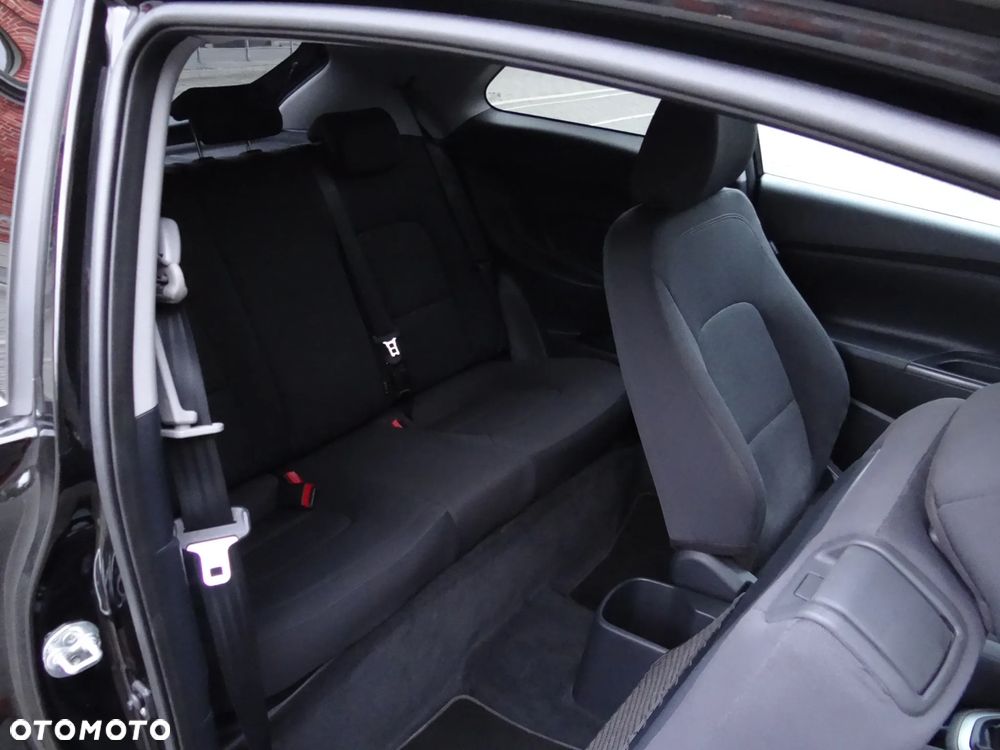 Kia Rio 1.4 Dream Team Edition - 25