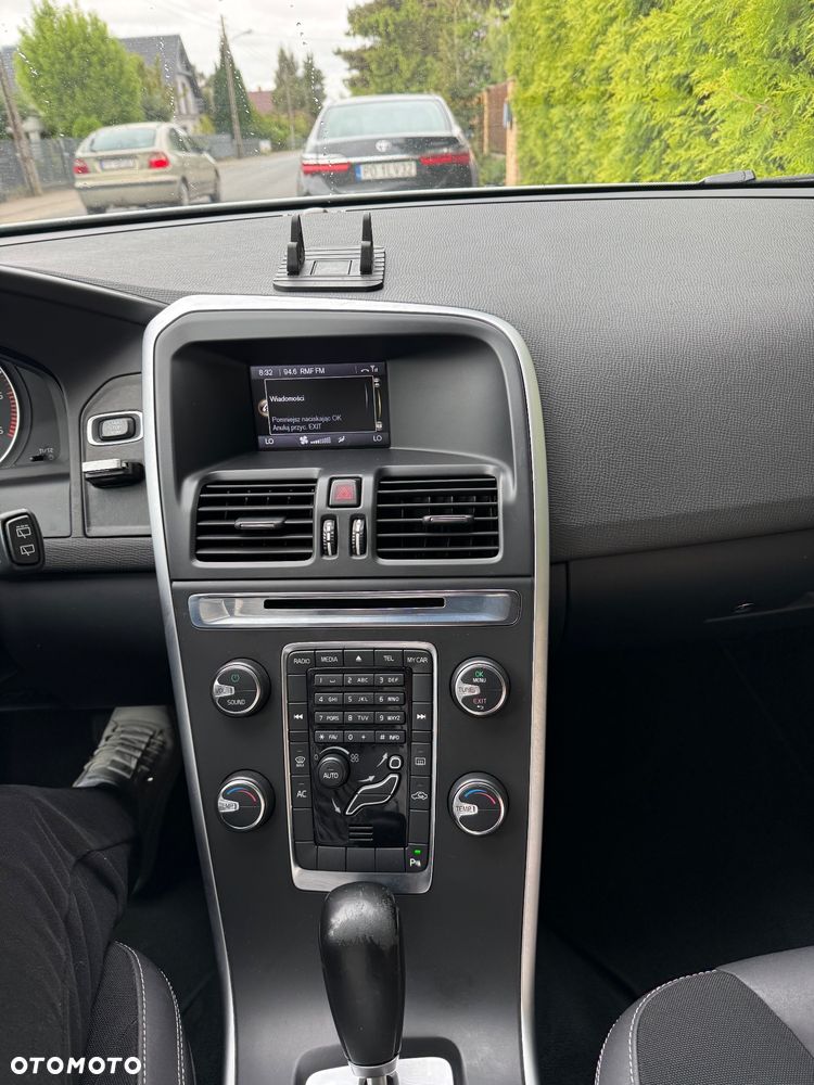 Volvo XC 60 D3 Momentum - 7