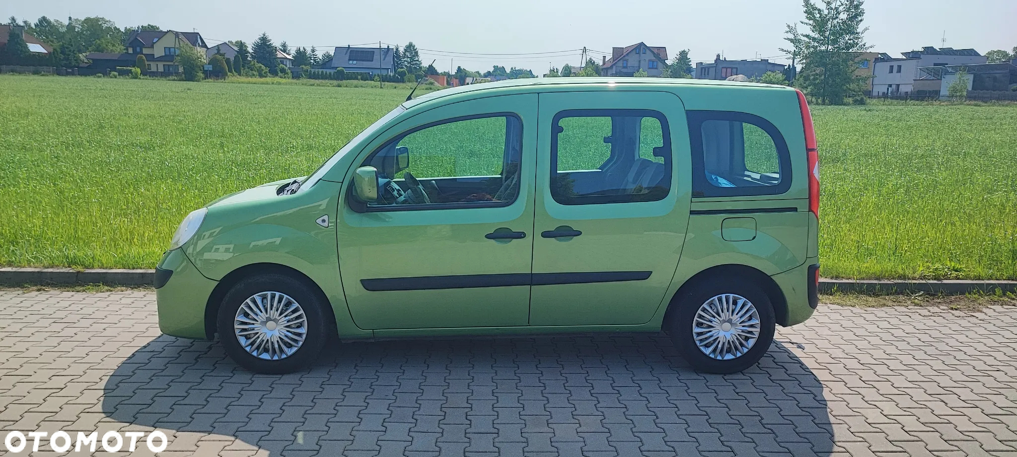 Renault Kangoo 1.6 8V Helios - 14