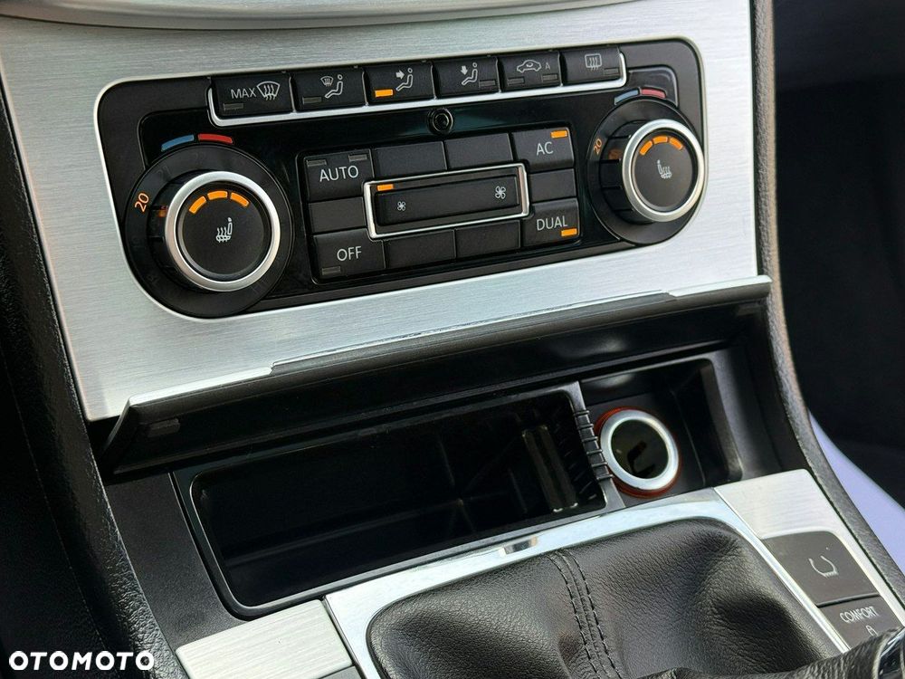 Volkswagen Passat CC - 7