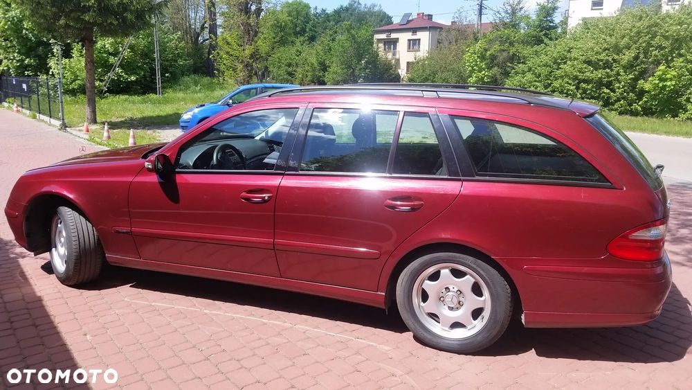 Mercedes-Benz Klasa E 200 Kompressor T Classic - 5