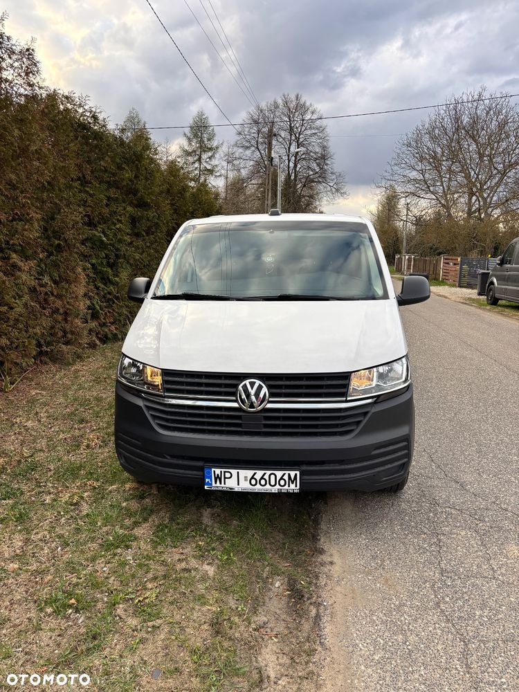 Volkswagen Transporter - 1