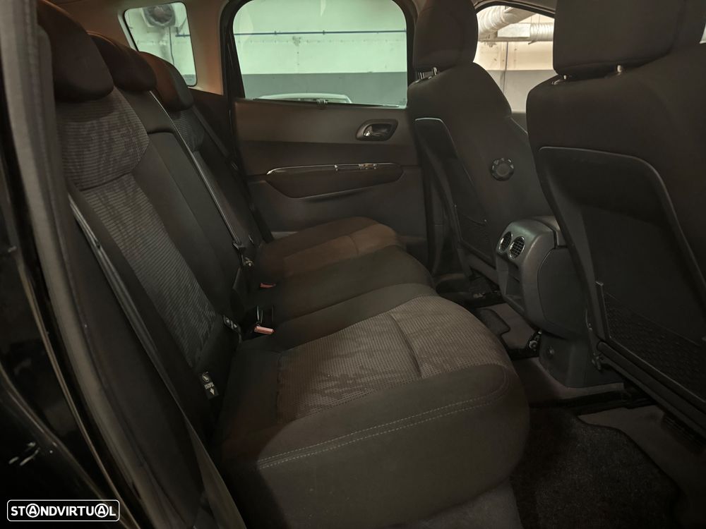 Peugeot 3008 1.6 HDi Sport 130g - 17