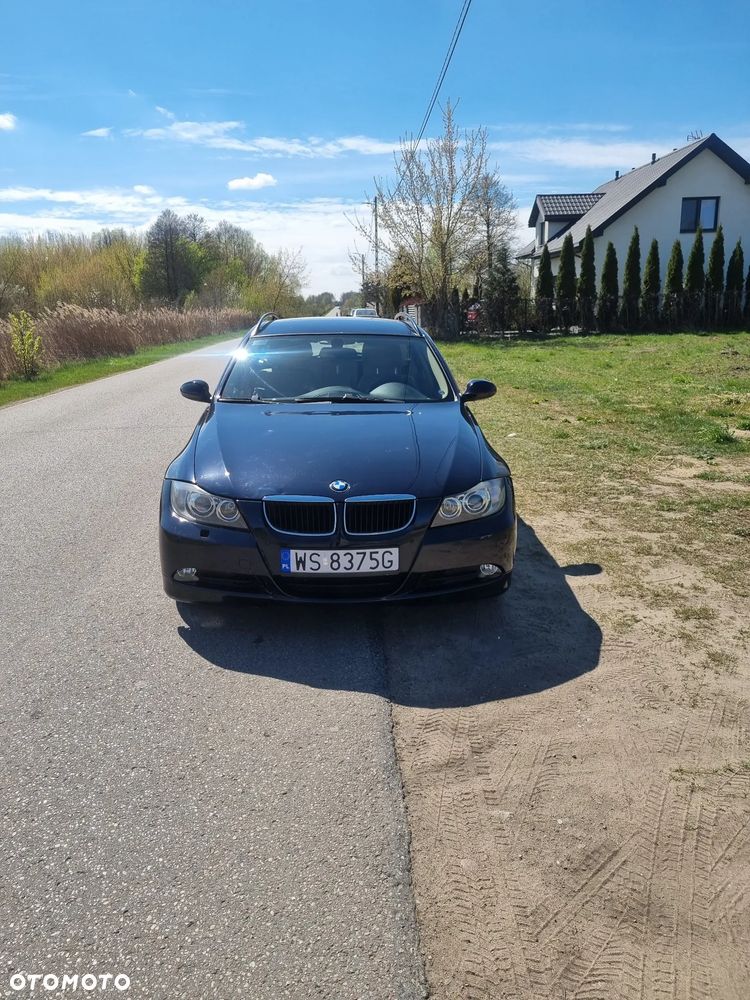 BMW Seria 3 320d DPF - 1