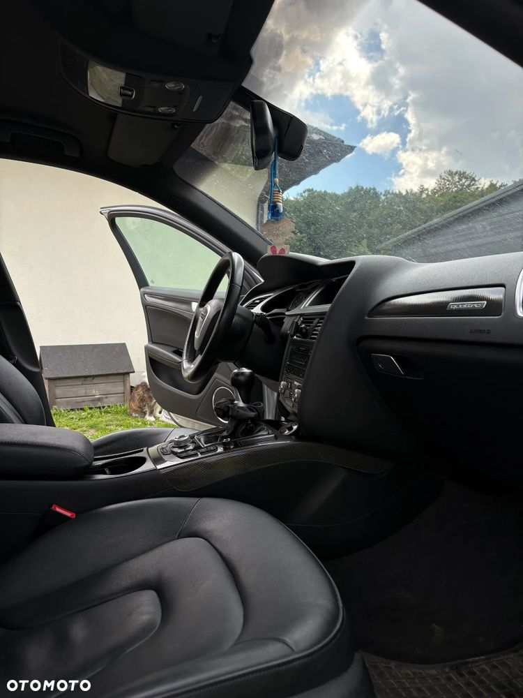 Audi A4 Avant - 16