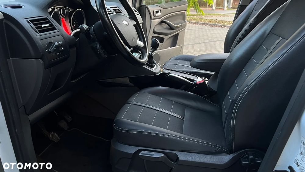 Ford Kuga 2.0 TDCi Titanium - 17