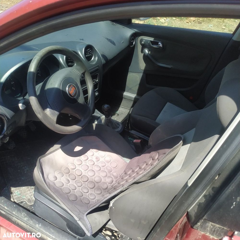 Dezmembrari  Seat IBIZA Mk 4 (6L)  2002  > 2009 1.2 Benzina - 5