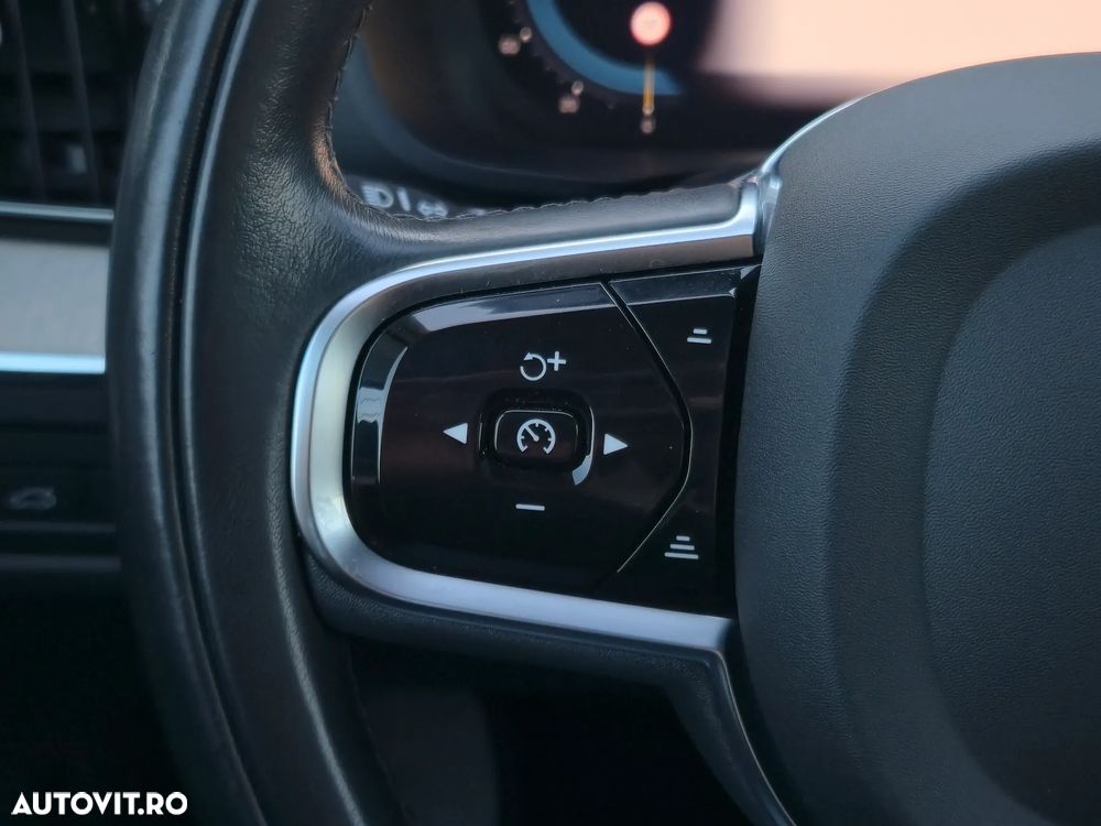 Volvo XC 60 T6 AWD Recharge Geartronic Inscription Expression - 21