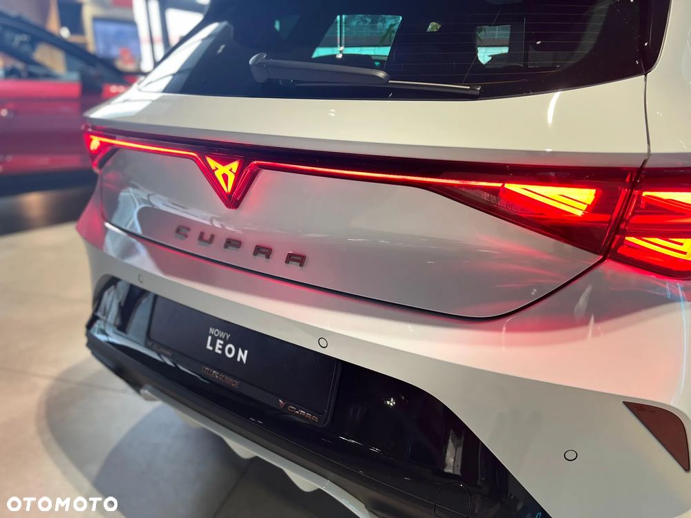 Cupra Leon 1.5 eTSI mHEV DSG - 36