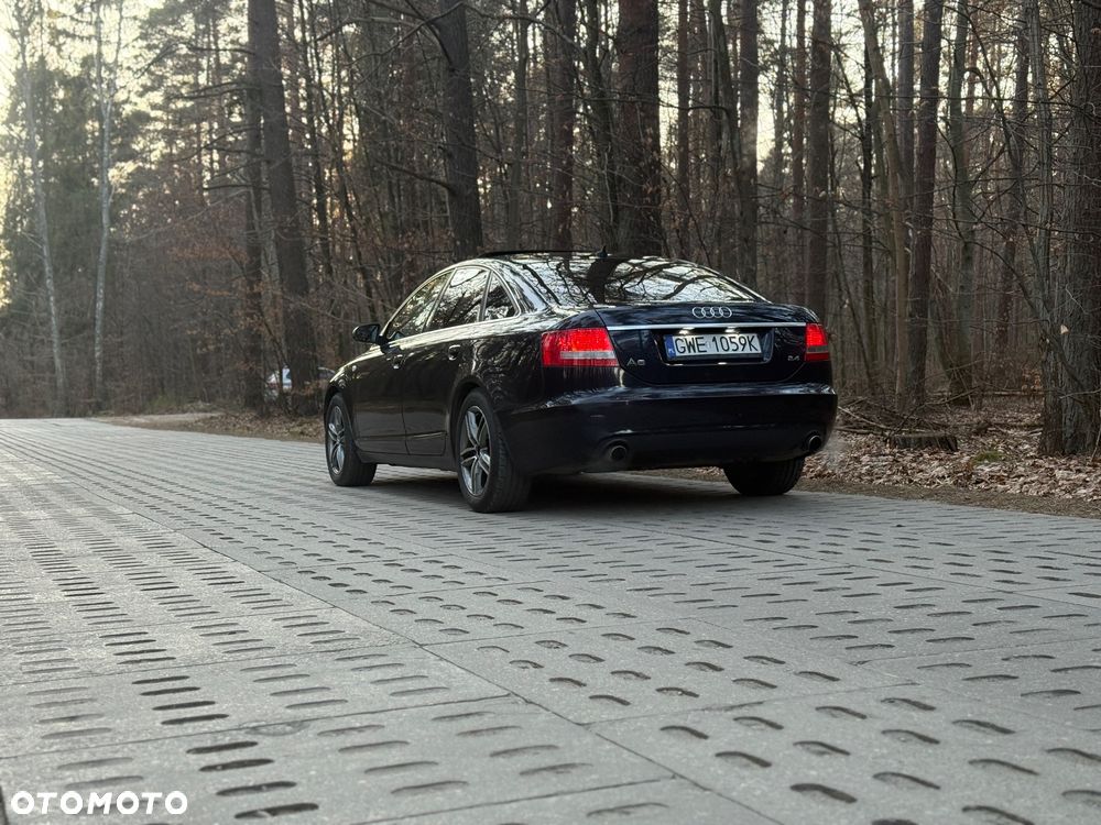 Audi A6 Limousine 2.4 - 22