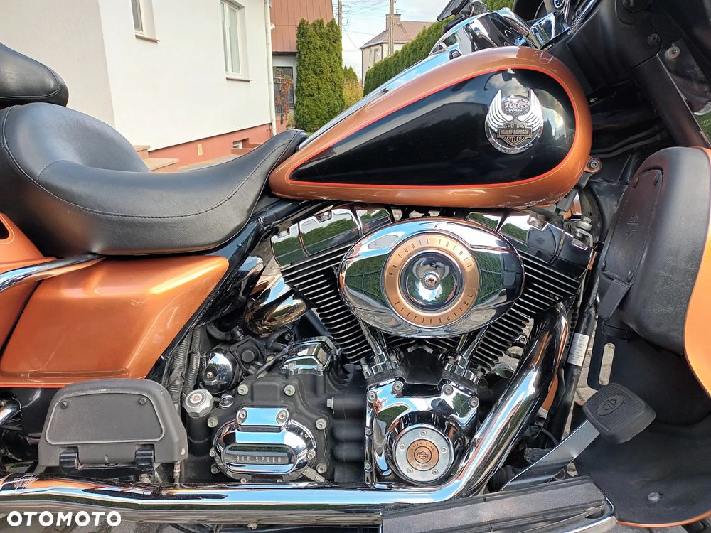 Harley-Davidson FLHTCU Ultra - 3