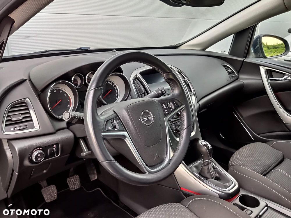 Opel Astra 1.4 Turbo Innovation - 13