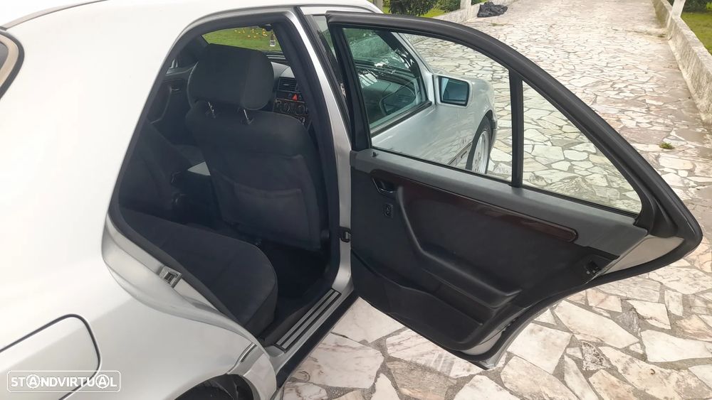 Mercedes-Benz C 200 Kompressor Classic - 30