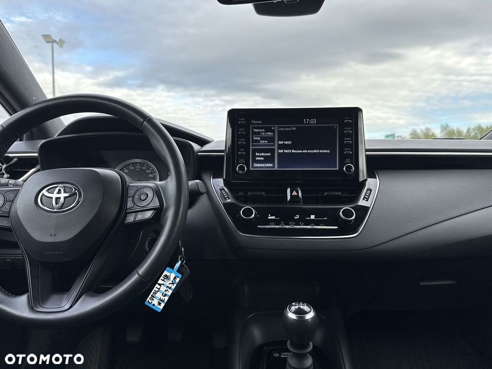 Toyota Corolla - 13