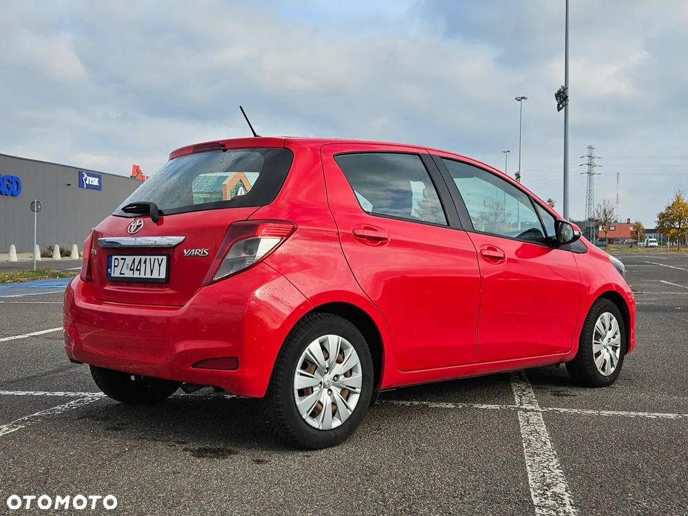 Toyota Yaris 1.33 Luna - 4