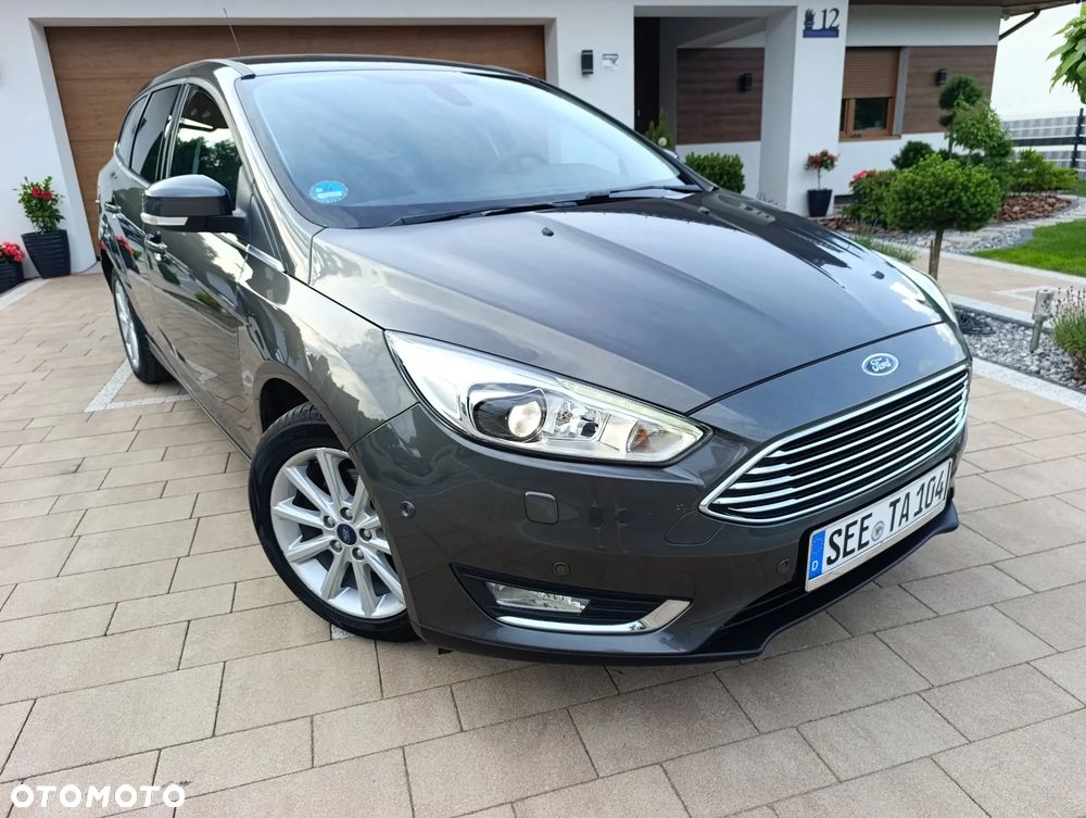 Ford Focus 1.0 EcoBoost Titanium - 29
