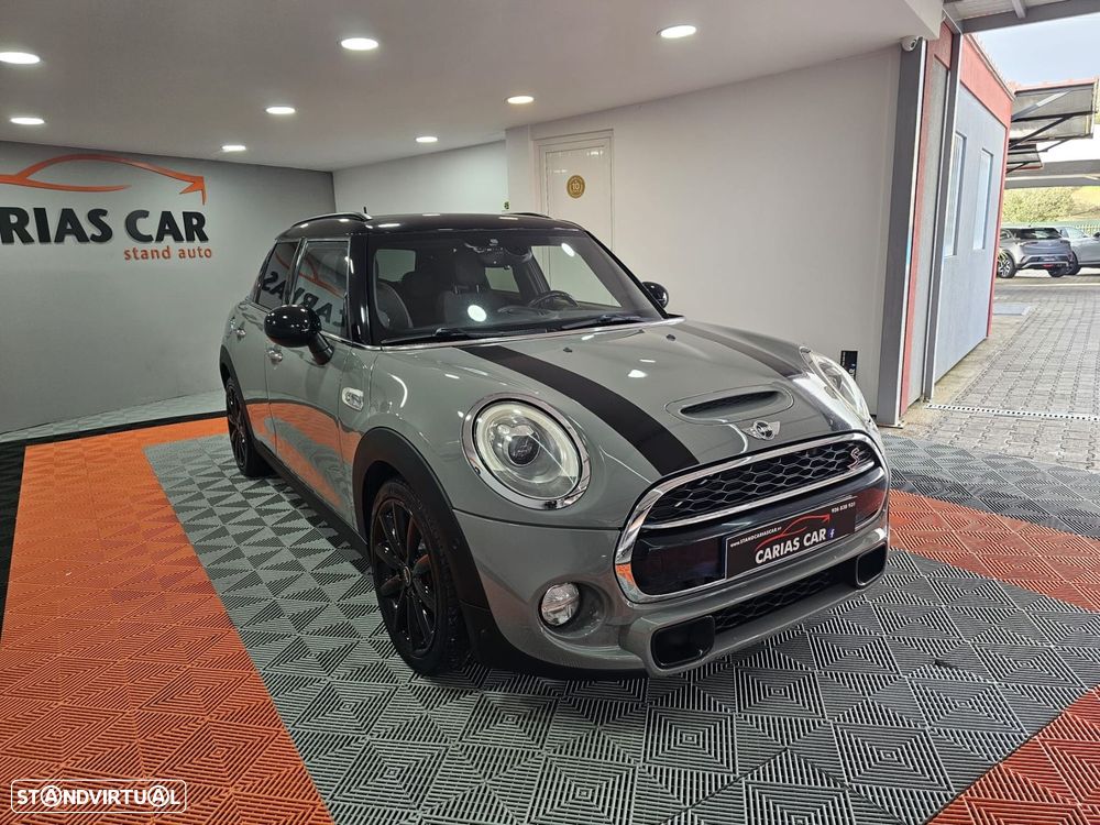 MINI 5 Portas Cooper SD Auto Desportiva - 2
