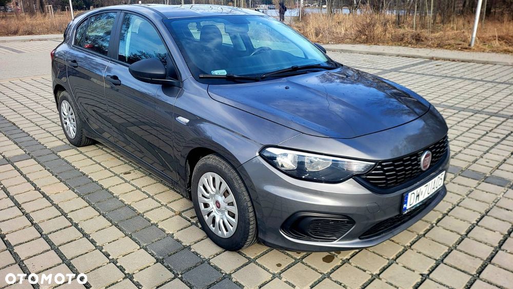 Fiat Tipo 1.4 T-Jet 16v Easy - 2