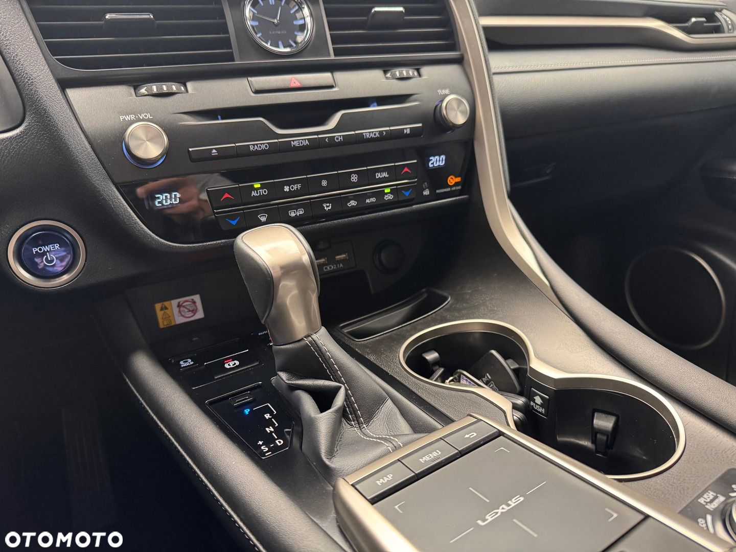 Lexus RX - 20