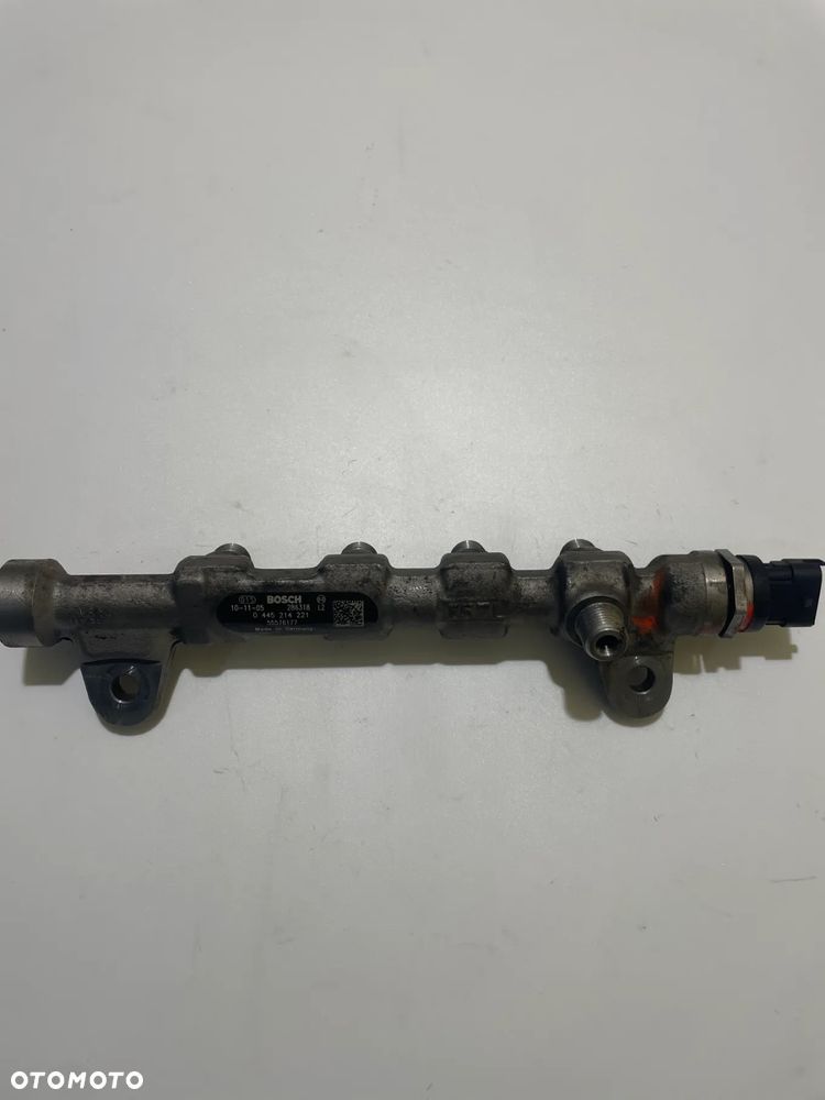 LISTWA WTRYSKOWA OPEL INSIGNIA 2.0 CDTI 0445214221 - 2