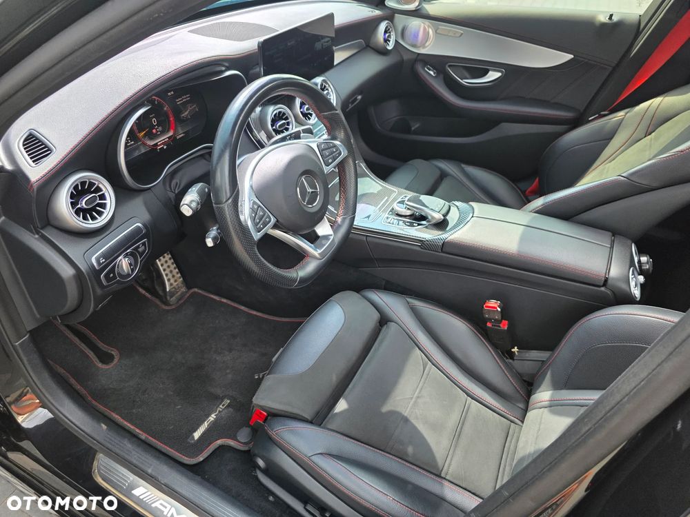 Mercedes-Benz Klasa C AMG 43 4-Matic - 33