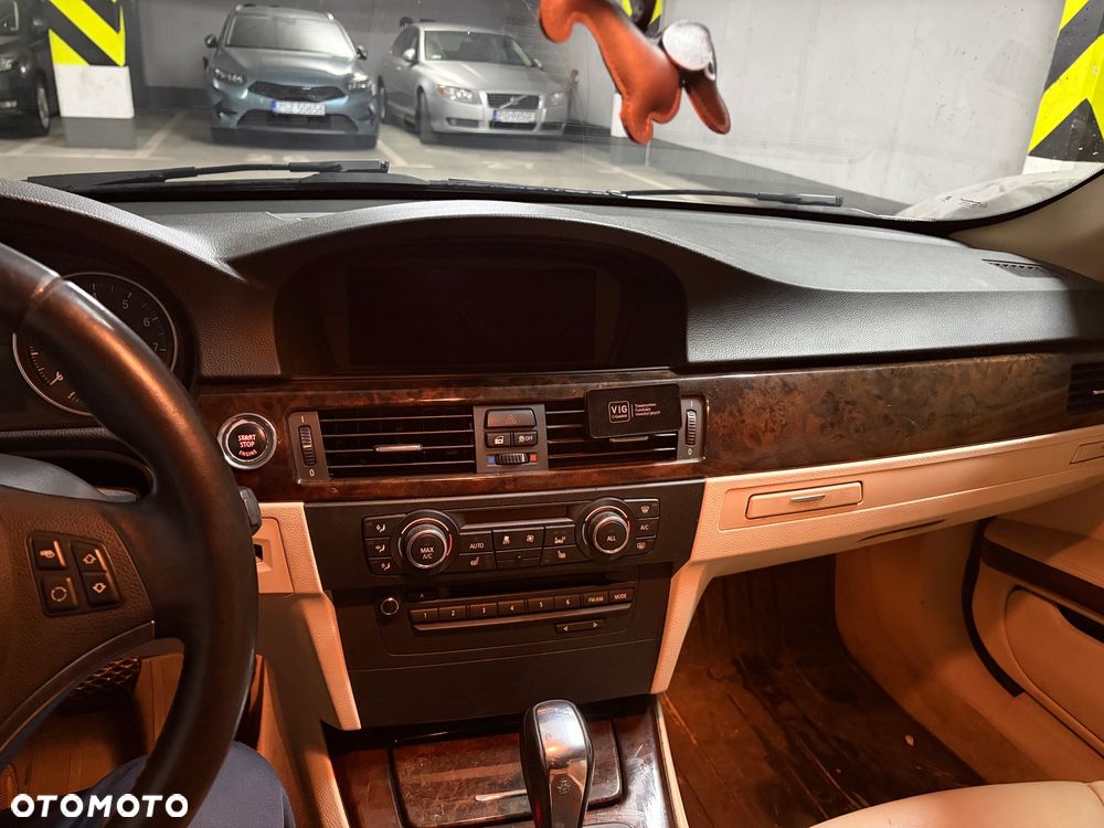 BMW Seria 3 335i Edition Exclusive - 8