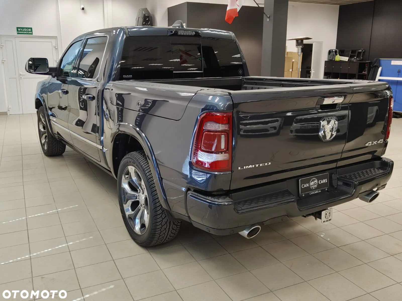 RAM 1500 - 12