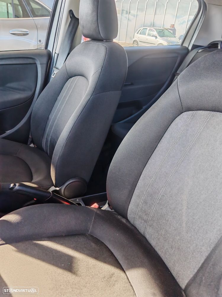 Fiat Punto 1.3 M-Jet Easy S&S - 14