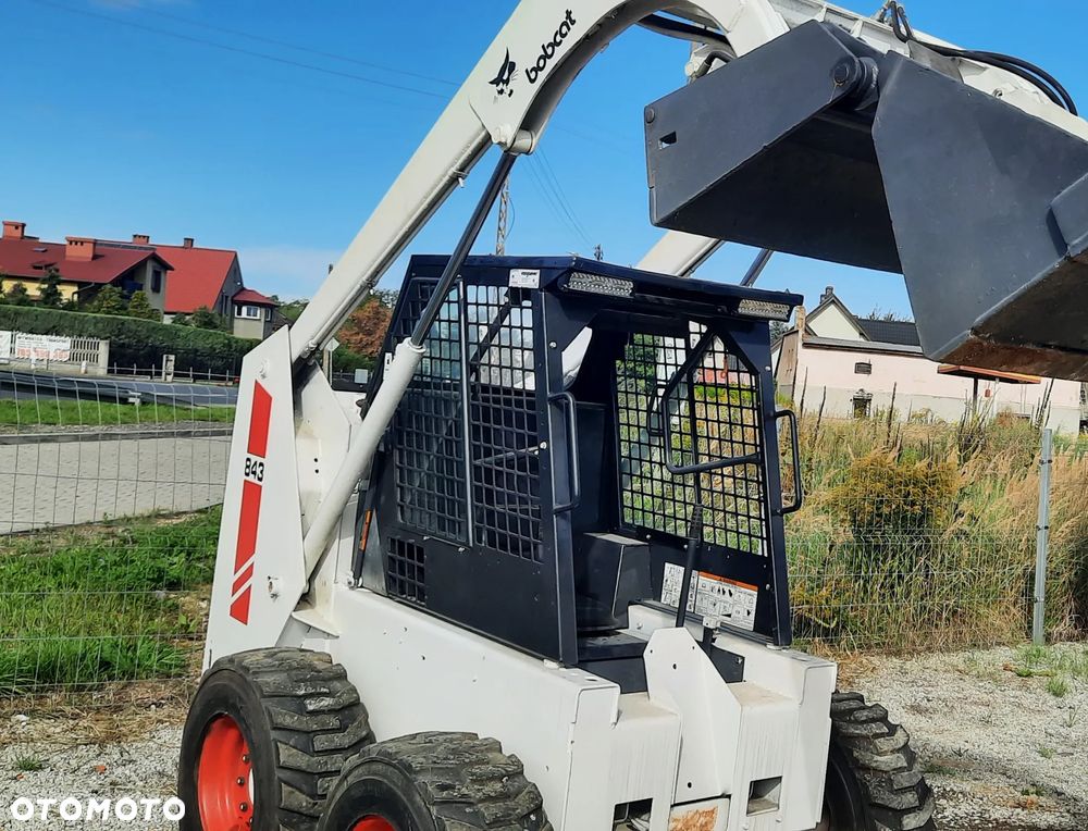 Bobcat 843 - 7