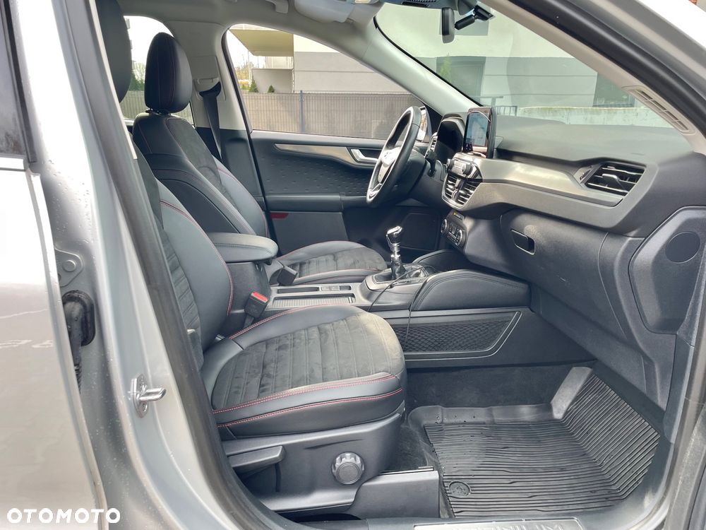 Ford Kuga 1.5 EcoBoost FWD Titanium X - 24