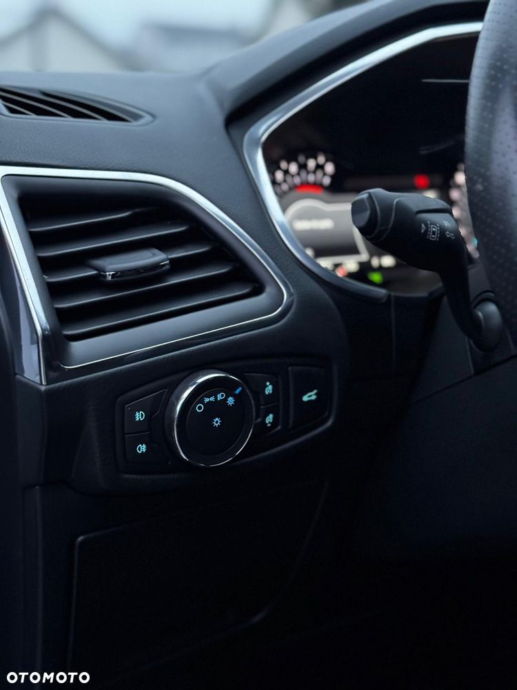 Ford S-Max 1.5 Eco Boost Start-Stopp ST-Line - 19