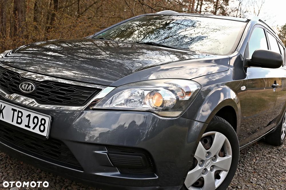Kia Ceed 1.4 CVVT Attract - 1